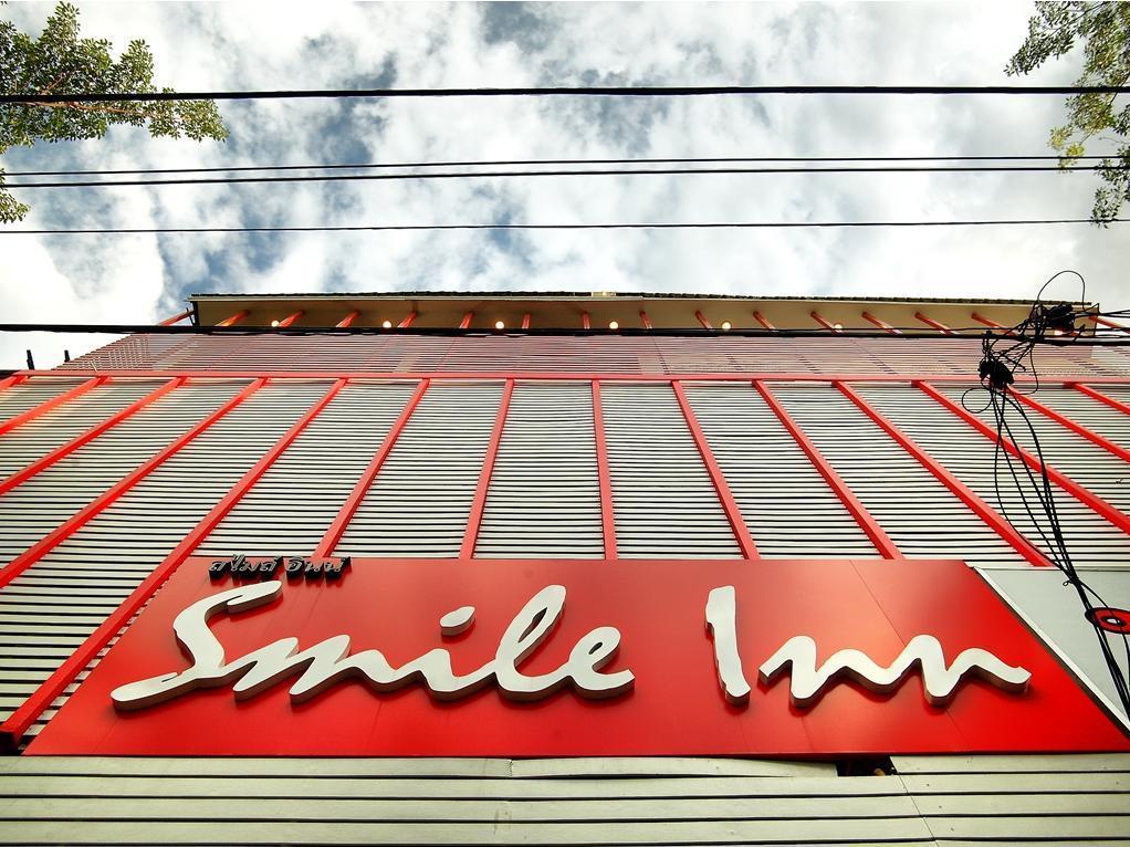 Smile Inn Bangkok Extérieur photo