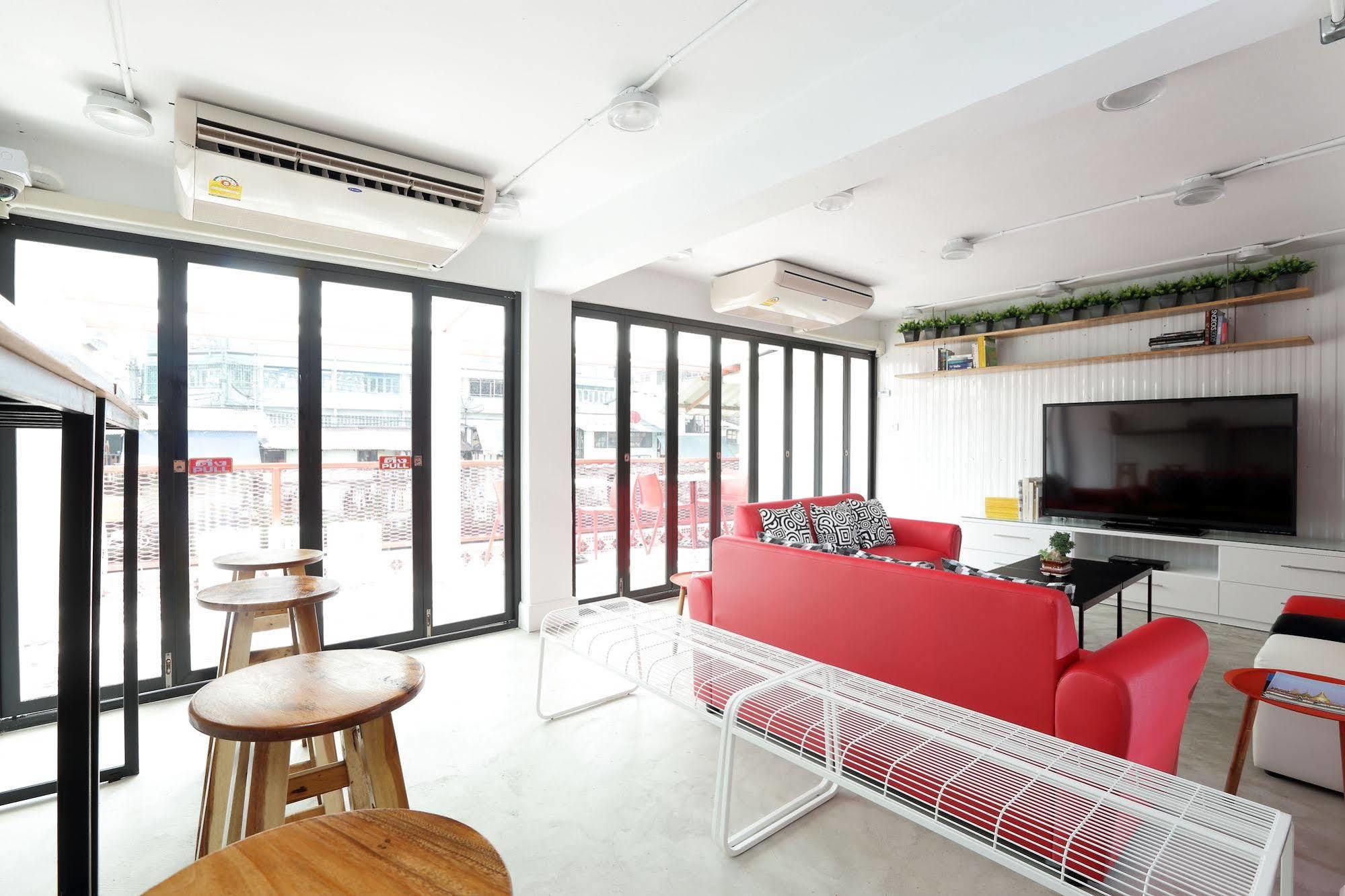 Smile Inn Bangkok Extérieur photo